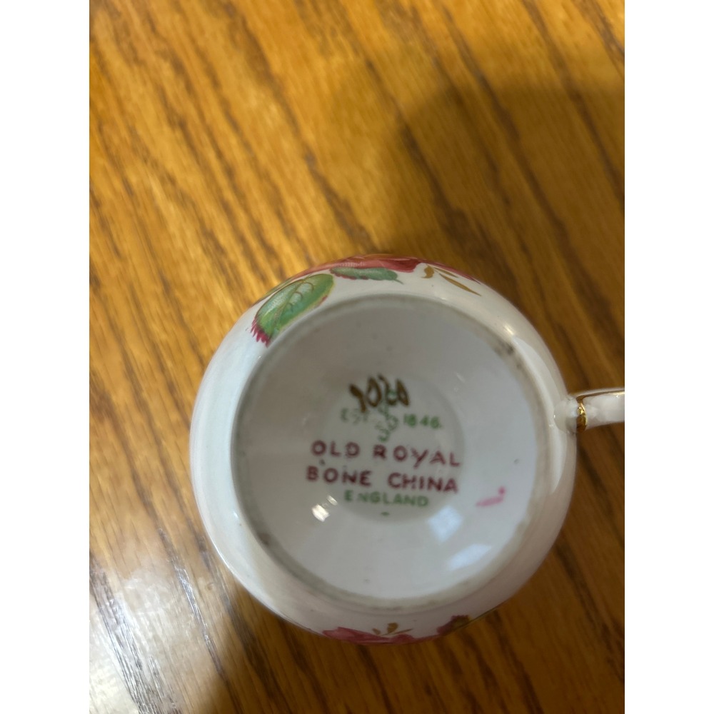 Vintage Royal Albert Cup‎ and Saucer Pink Rose Floral Gold Trim Bone China - Picture 5 of 7
